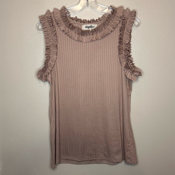 Haptics by Holly Harper Tan Ruffle Sleeveless Top Large - Picture 1 of 4